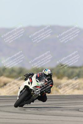 media/Nov-30-2025-TrackXperience (Sun) [[c0061d280f]]/3-Level 1/Session 3 (Turn 16)/